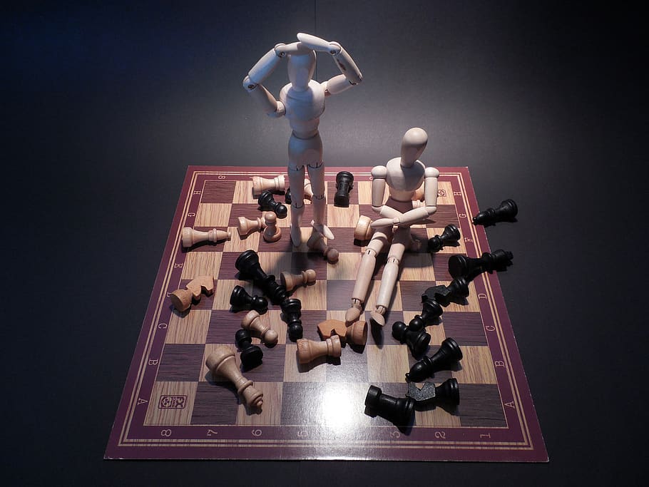 Two White Wooden Mannequins on Wooden Chess Board, board game HD wallpaper