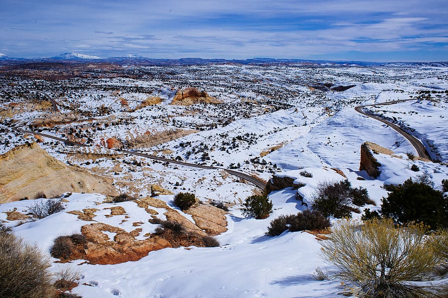 field covered with snow during daytime, nature, outdoors, plateau HD wallpaper
