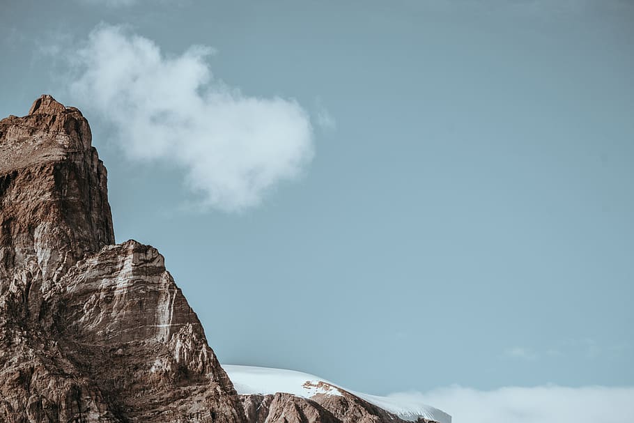 brown rock formation, nature, outdoors, cliff, mountain, adventure HD wallpaper