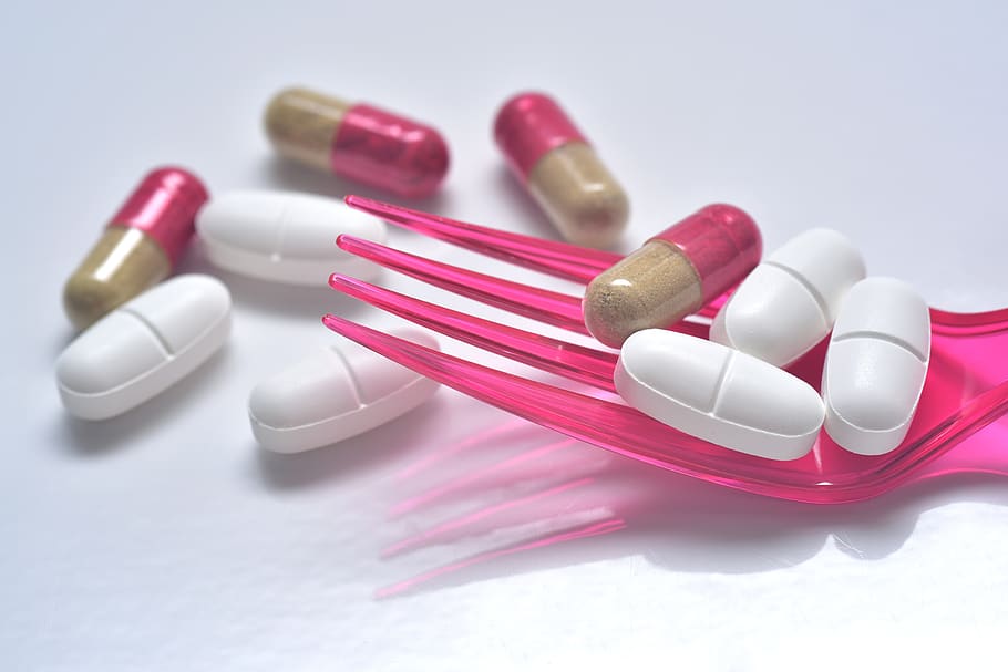 tablets, drug, encapsulate, antibiotics, fork, eat, tablets eating HD wallpaper