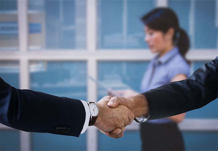shaking hands, handshake, boss, executive, businesswoman, women's power HD wallpaper