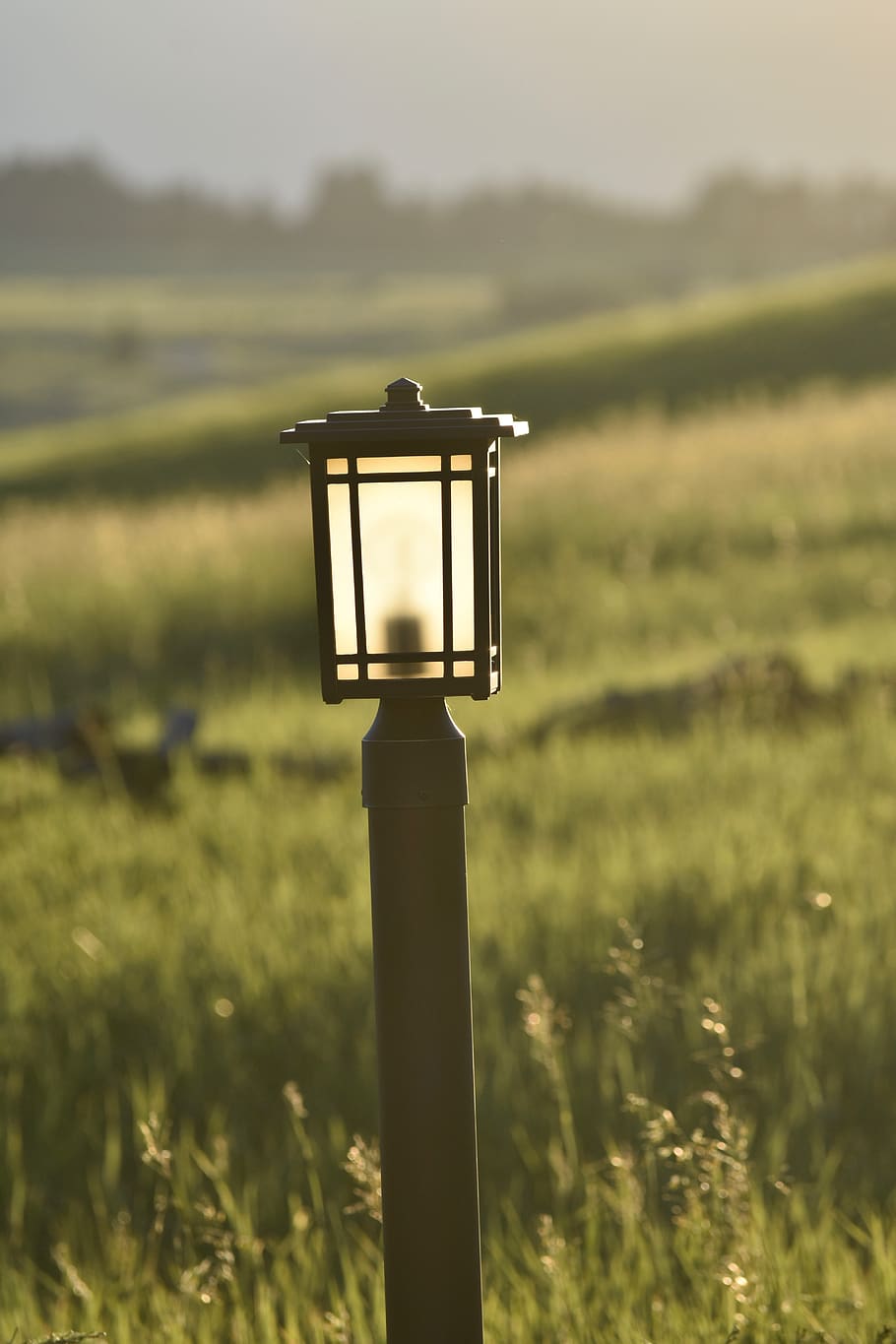 Harden Light Post, blurred background, daylight, environment HD wallpaper