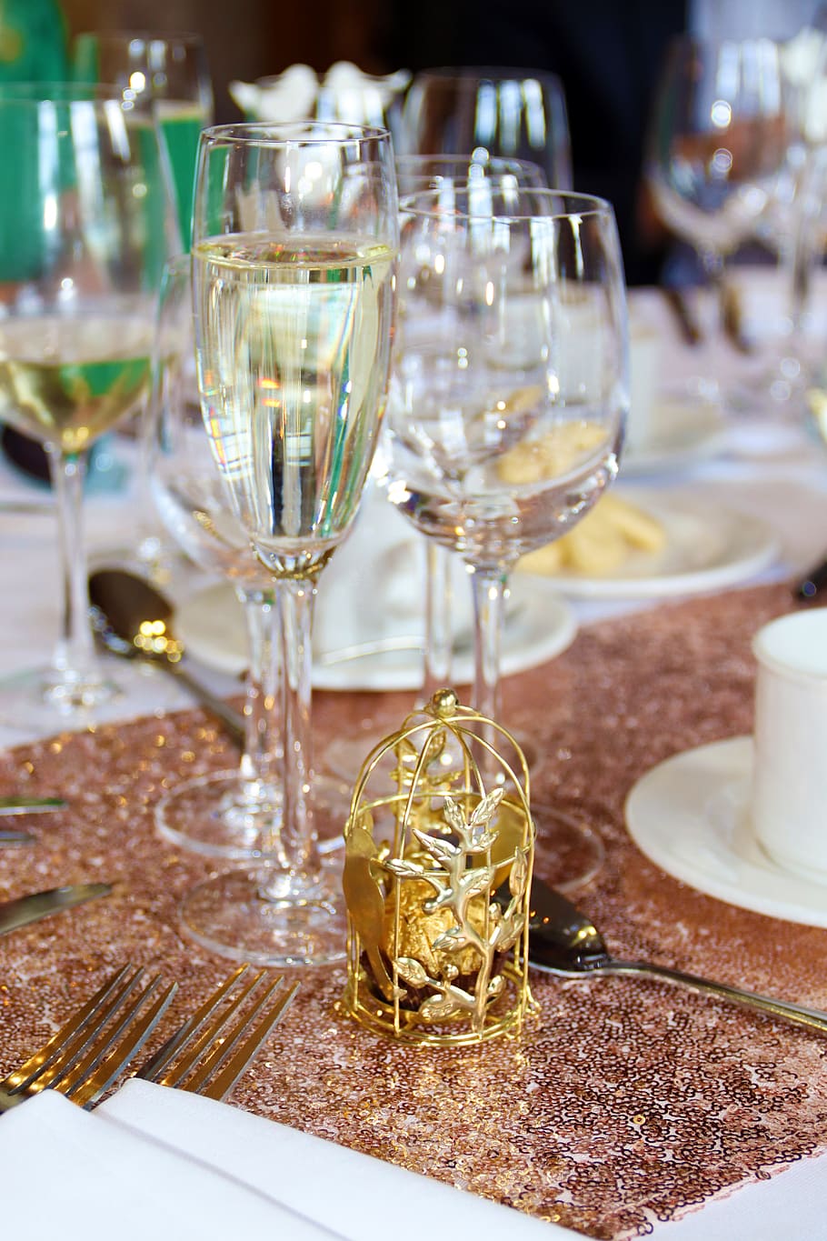 wedding table, celebration, glass, food and drink, wineglass HD wallpaper