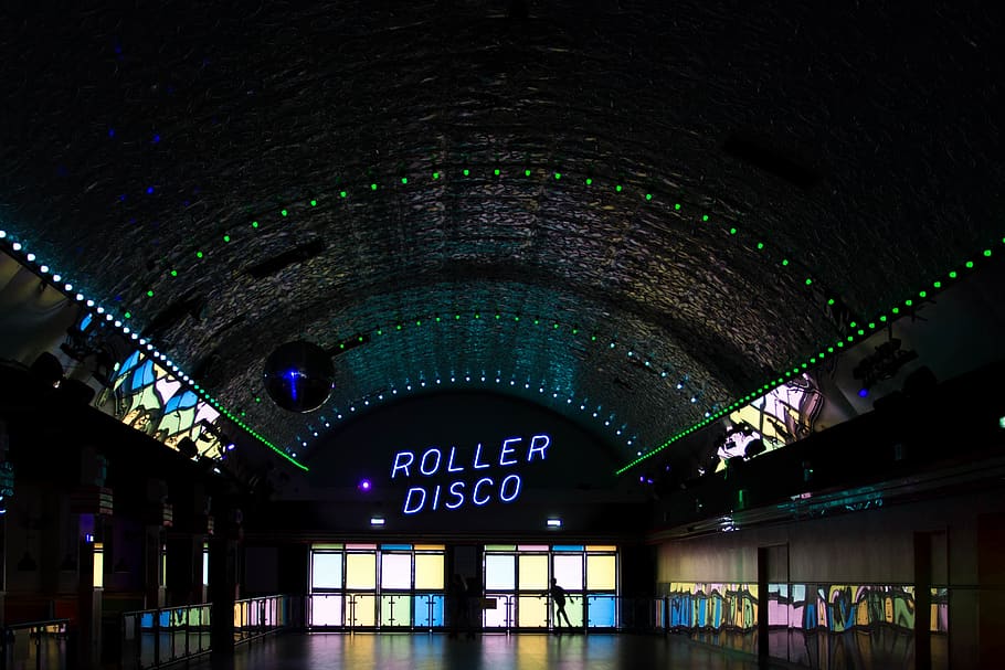 dark, inside, gym, roller, disco, building, mirror, glass, dome HD wallpaper