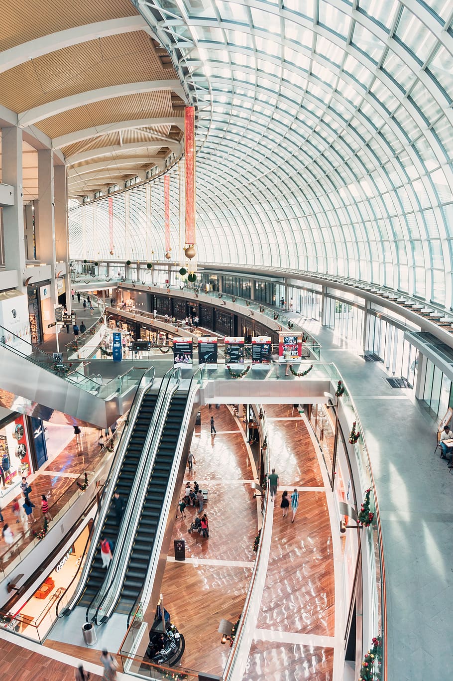 People Inside the Building, architecture, ceiling, city, escalator HD wallpaper
