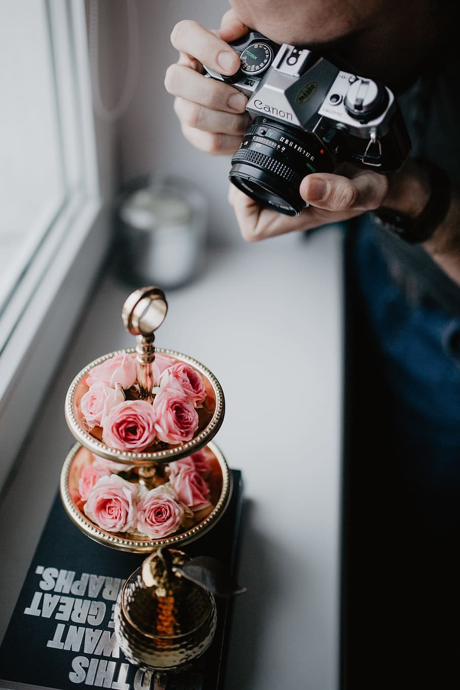 Young man taking photos, working, camera, photography, photographer HD wallpaper