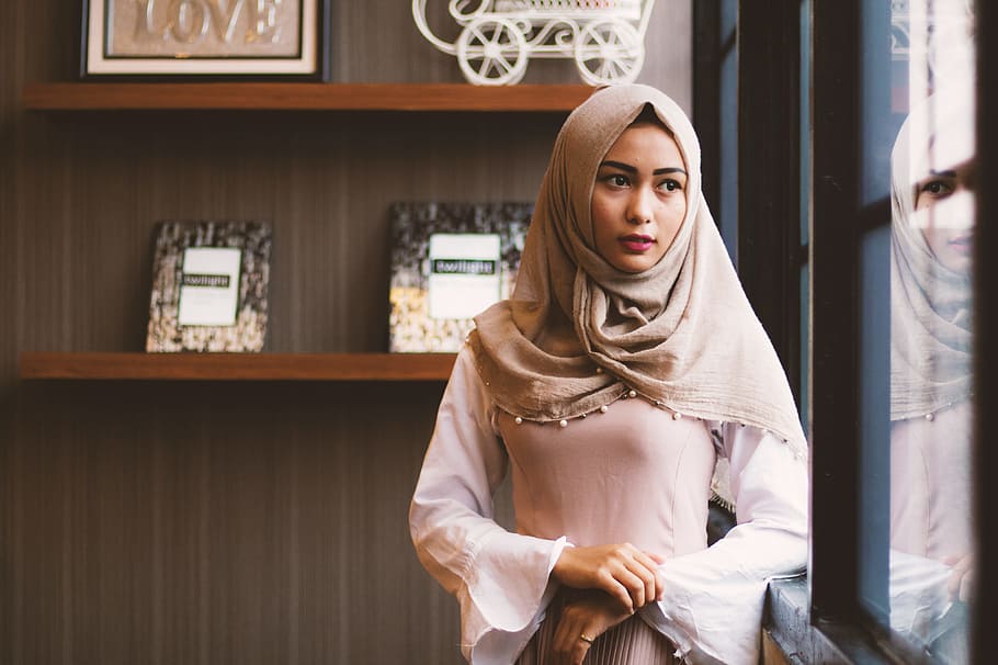 Photography of a Woman Wearing Hijab, beautiful, beauty, blur, HD wallpaper