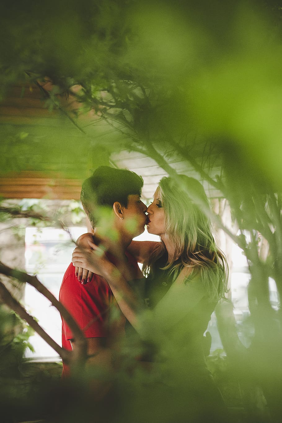 HD wallpaper: Selective Focus Photo of Kissing Couple, embrace, in love,  man | Wallpaper Flare