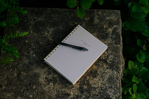 black click pen on notebook, wall, writer, daydream, blogger HD wallpaper