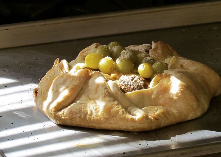 apple, grape, tart, pastry, french bakery, fruit, food, food and drink HD wallpaper