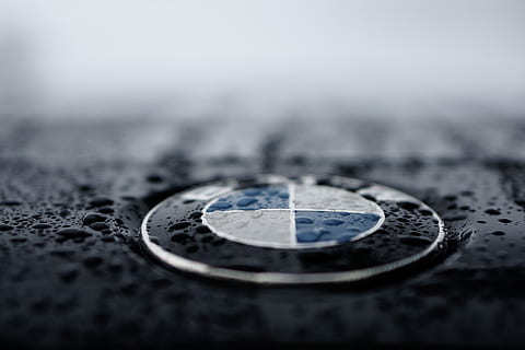 shallow-focus-photo-bmw-logo-thumbnail.j