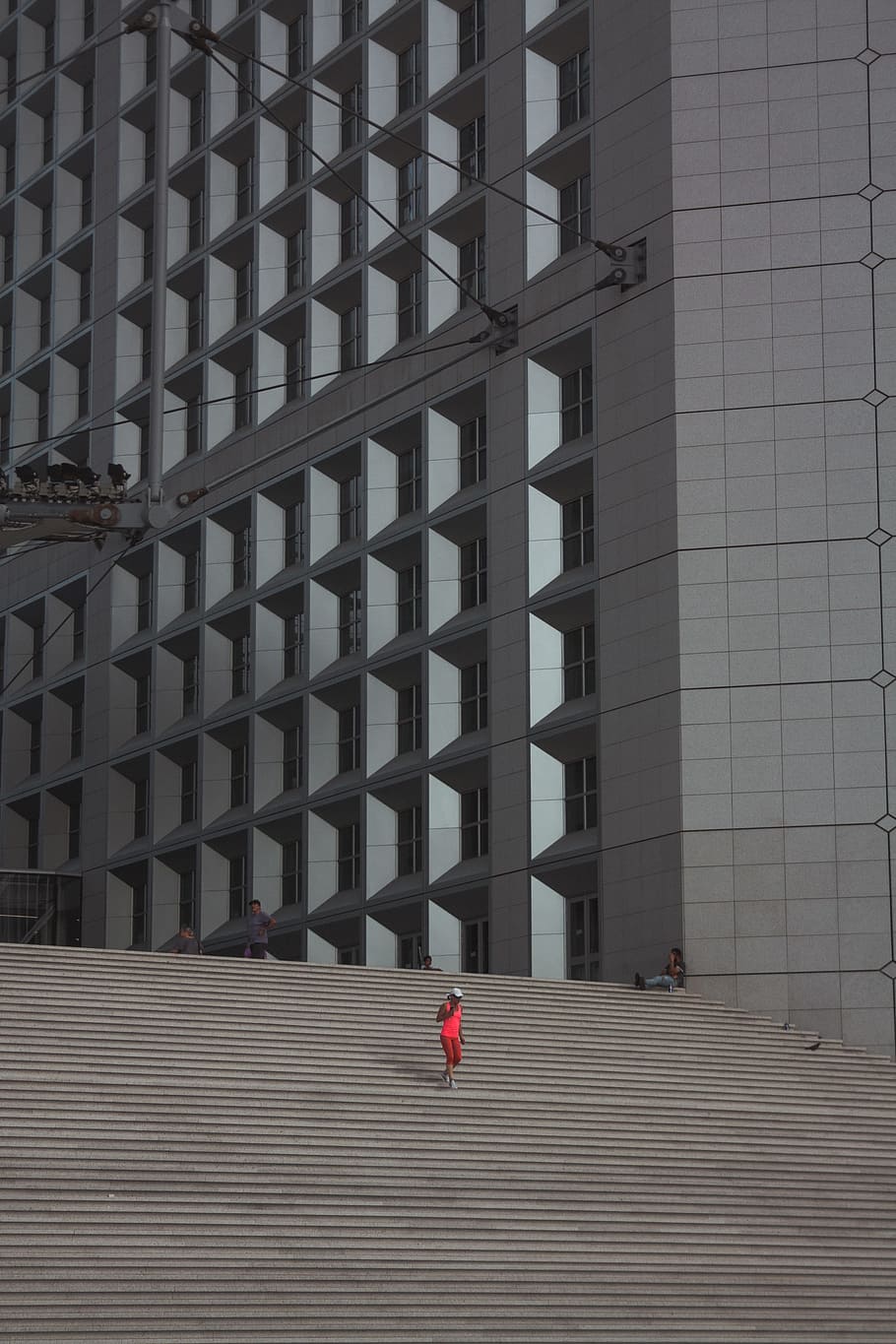 person walking downstairs near concrete building, step, window HD wallpaper