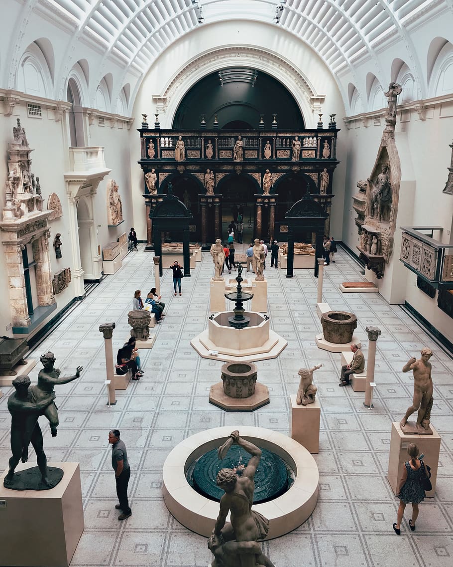  V&A (Victoria & Albert) Museum Leicester Wallpaper by