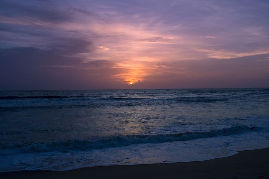 seashore during golden hour, water, sky, sunset, horizon over water HD wallpaper