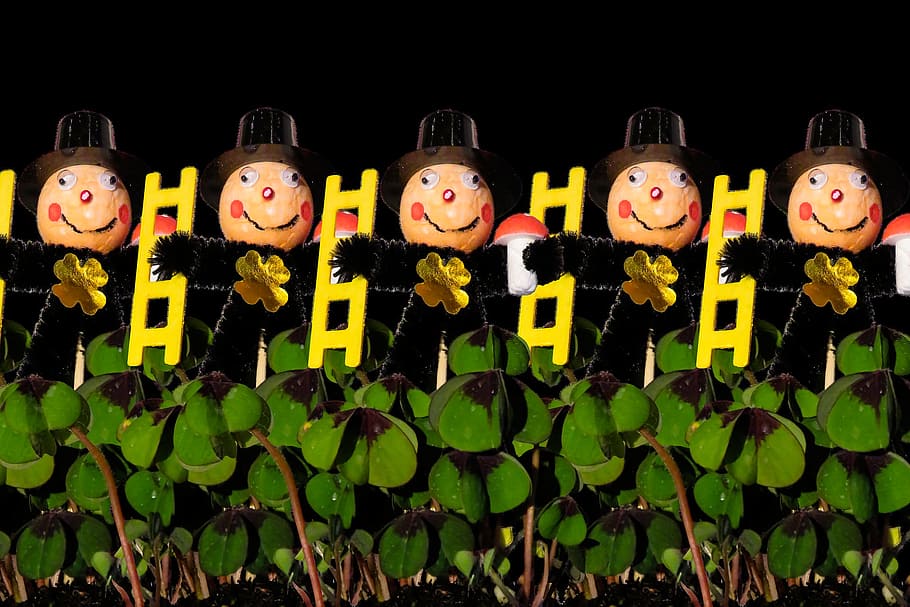 newyear, object, fig, figure, toy, in a row, side by side, looking at camera HD wallpaper