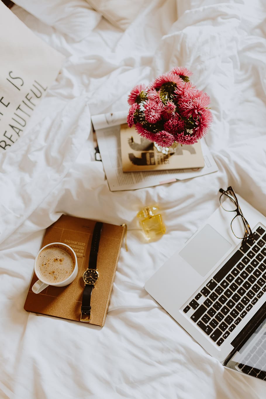 Morning coffee in bed. Working in bed, home office, bed office HD wallpaper