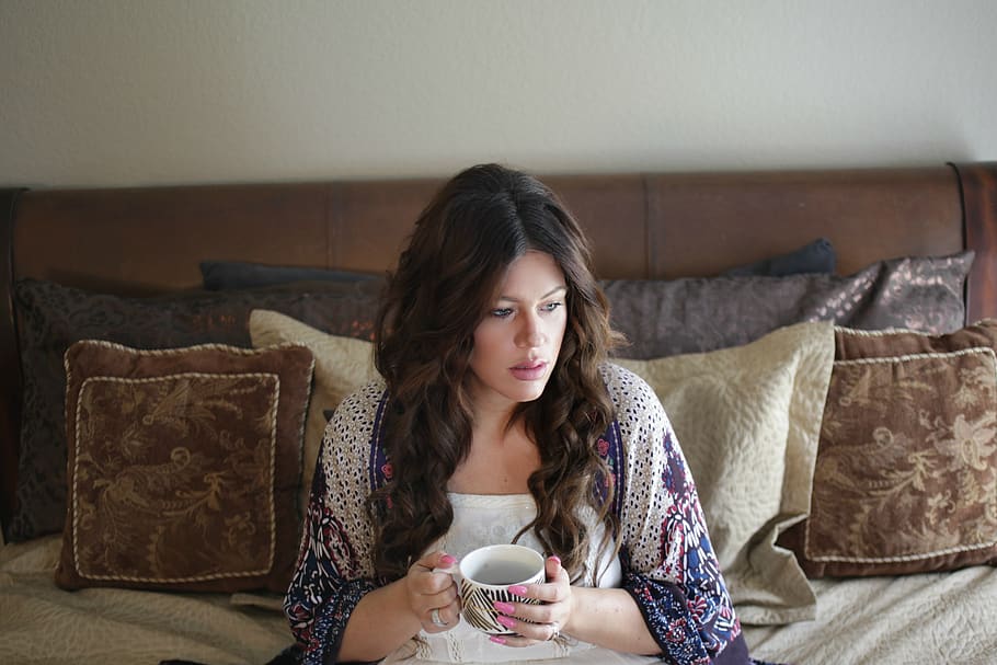 united states, texas, one person, sofa, cup, furniture, front view HD wallpaper