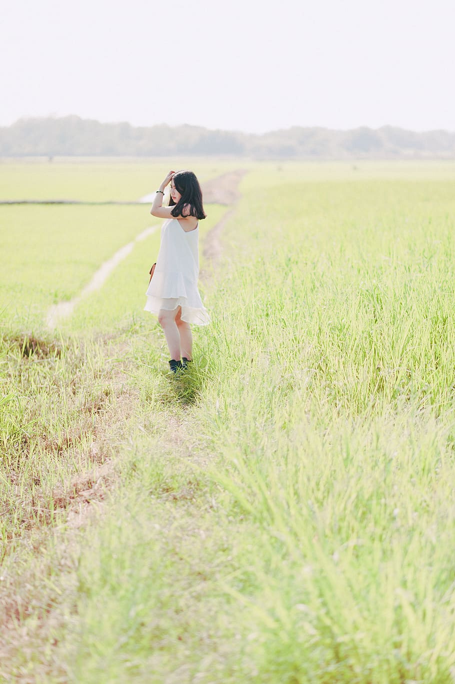 Woman Standing on Green Grass Field, cereal, cropland, daylight HD wallpaper