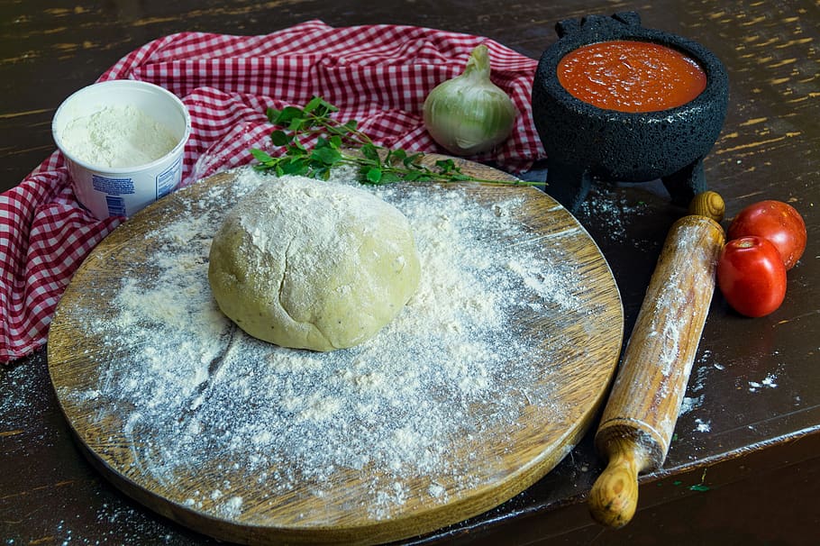 pizzas, gourmet, comida, italian, mozzarella, tomato, restaurant HD wallpaper