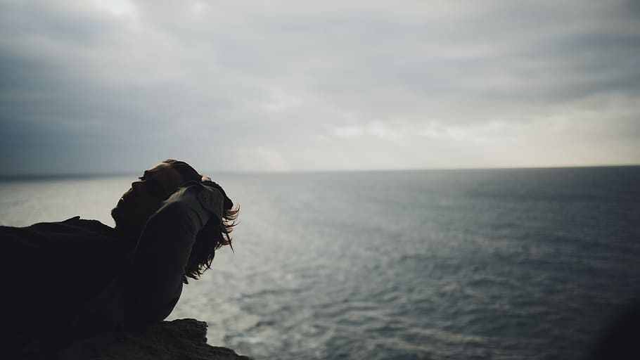 sea, sky, horizon over water, one person, beauty in nature HD wallpaper