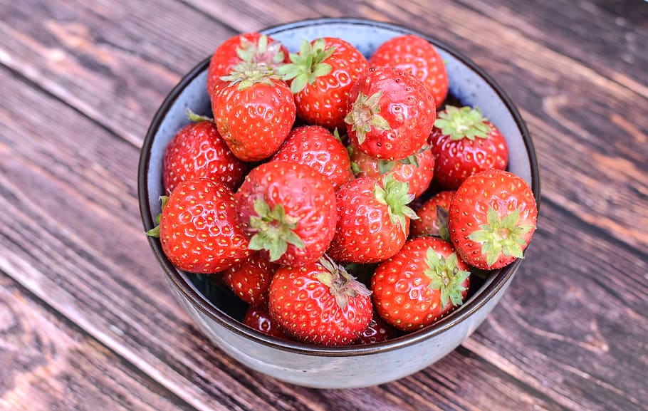 strawberries, fruit, healthy, food and drink, strawberry, healthy eating HD wallpaper