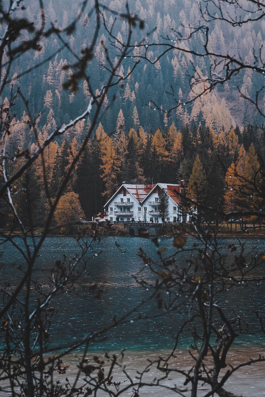 buildings, daylight, environment, lake, lakeside, landscape, mountain HD wallpaper