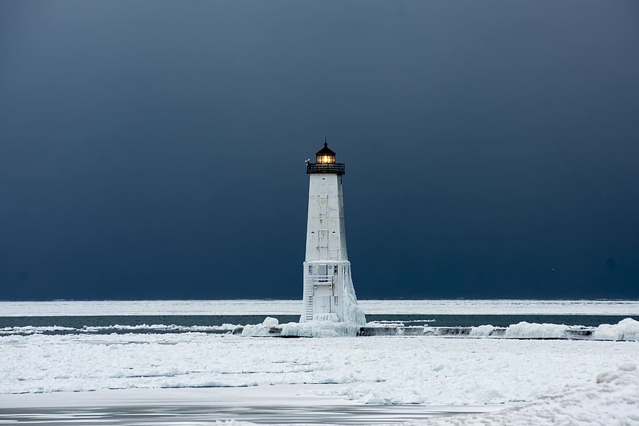 lighthouse, ice, winter, michigan, landscape, water, frozen HD wallpaper