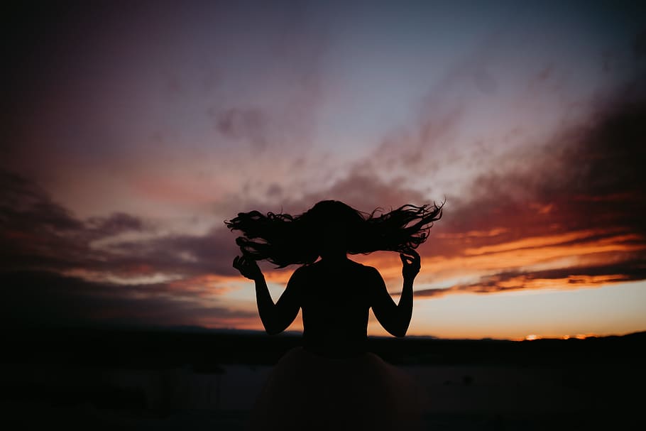 silhouette of woman, sillouhette, female, sunset, sunset sky, HD wallpaper