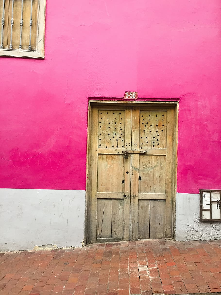 Closed Brown Wooden Door, architecture, building, daylight, doorway HD wallpaper