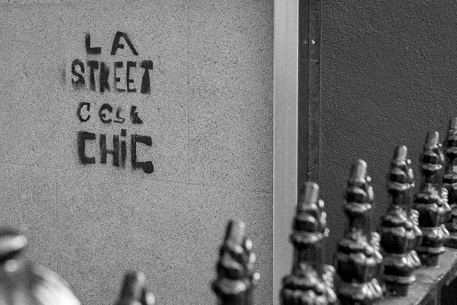 LA Street Ces Chic sign, text, communication, western script HD wallpaper