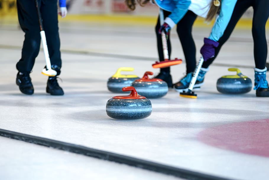 Three People Playing, athletes, blur, competition, competitors HD wallpaper