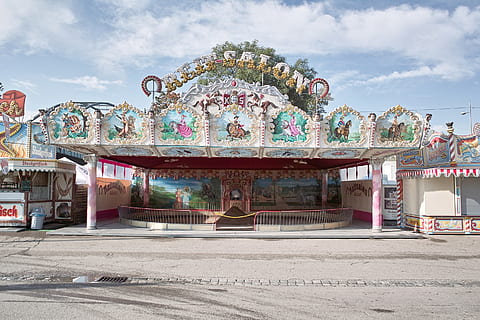 empty theme park entrance during daytime, amusement park, stuttgart HD wallpaper