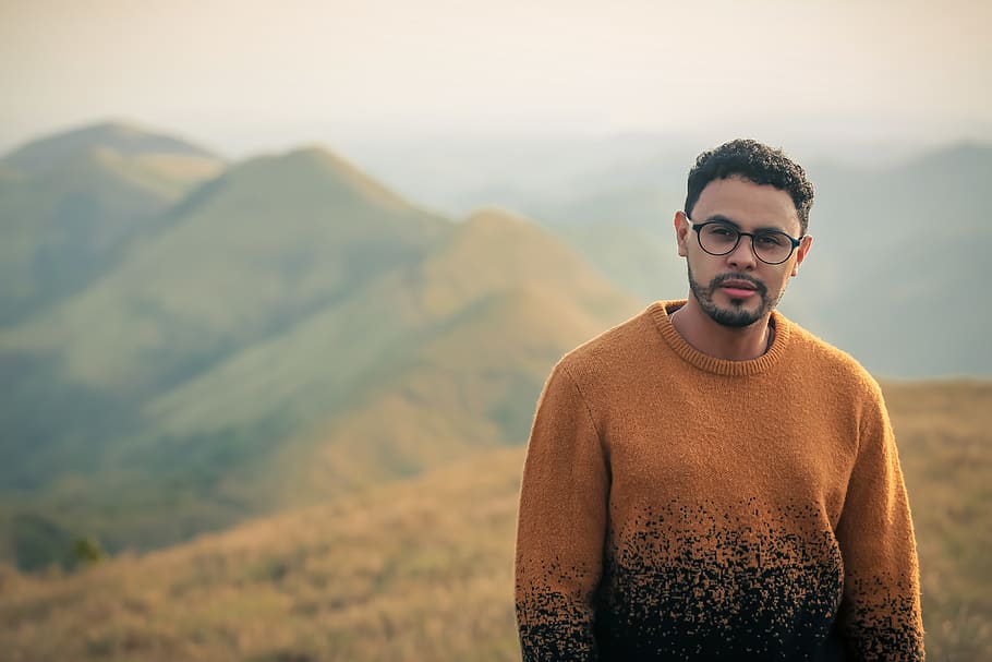 Man Wearing Sweater, adventure, mobilechallenge, mountain, nature HD wallpaper