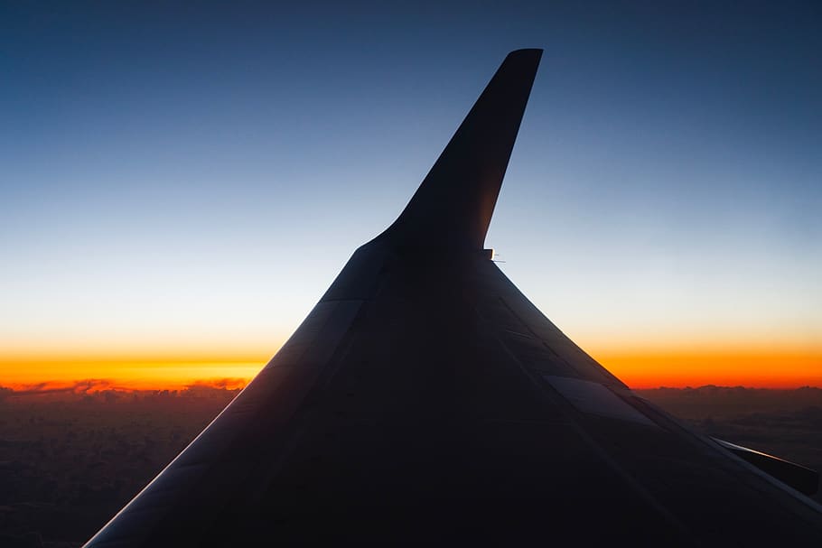 wing, plane, sky, sunset, airplane, blue, silhouette, fly, gradient HD wallpaper