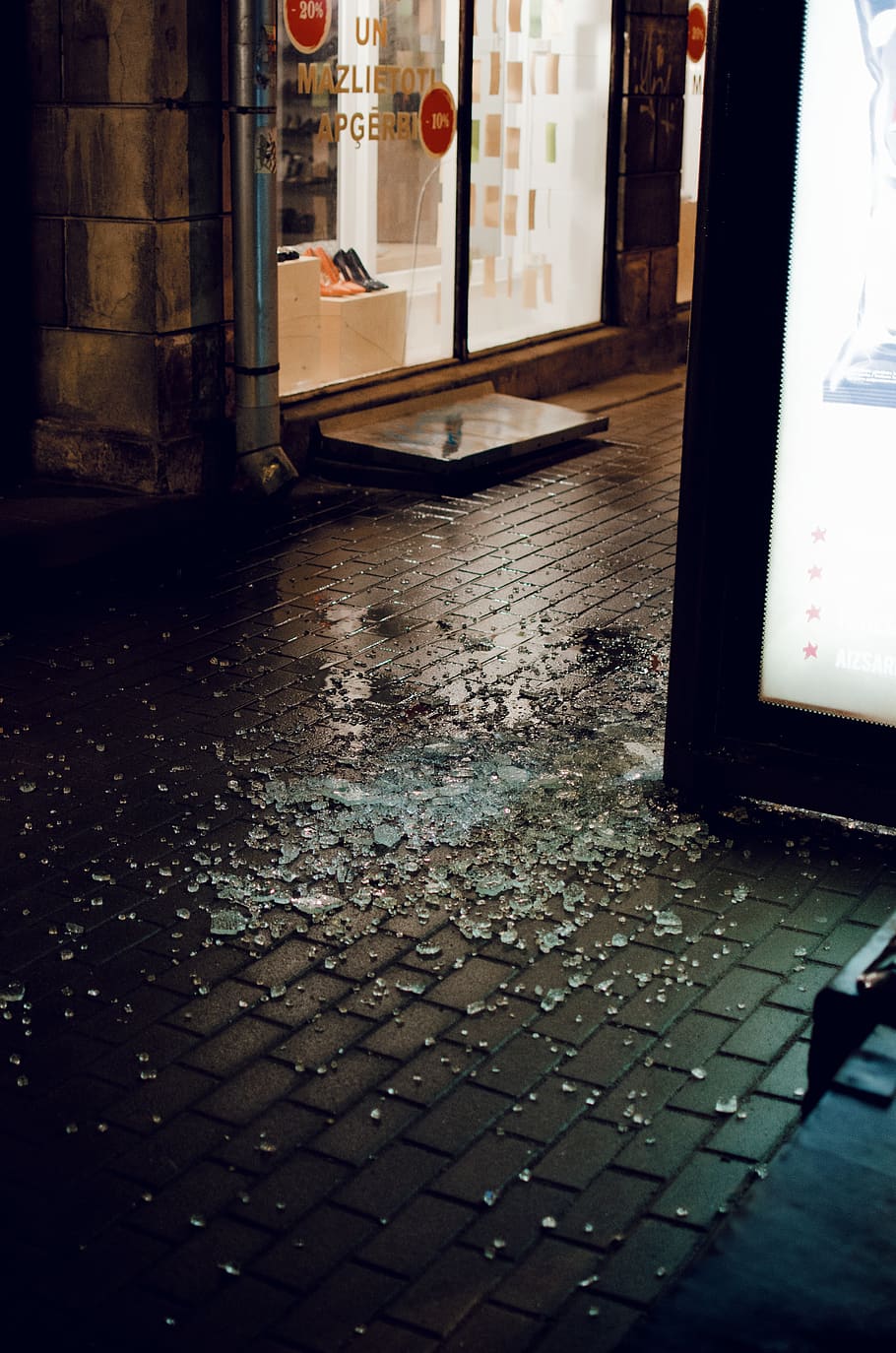 cobblestone, street, architecture, wet, flooring, day, no people HD wallpaper