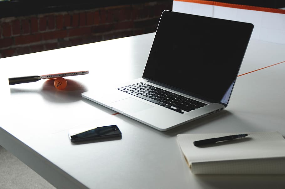 macbook, laptop, notepad, pen, iphone, mobile, cell phone, ping pong HD wallpaper