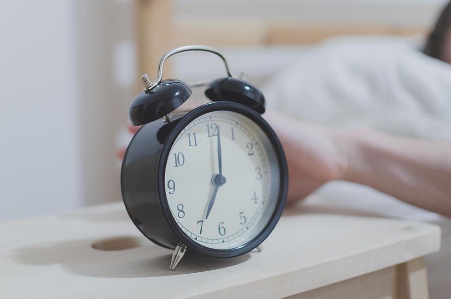 Analog Alarm Clock Displaying 07:00, Analogue, time, wake up HD wallpaper