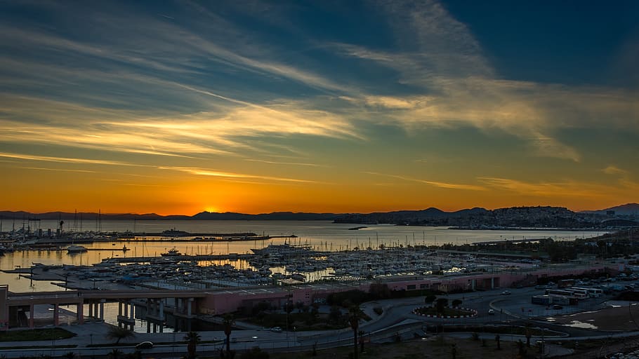 Scenic View of Sky During Dusk, bay, beach, boats, clouds, dawn HD wallpaper