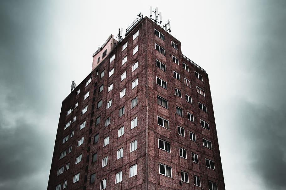 brown concrete building, urban, city, town, high rise, office building HD wallpaper
