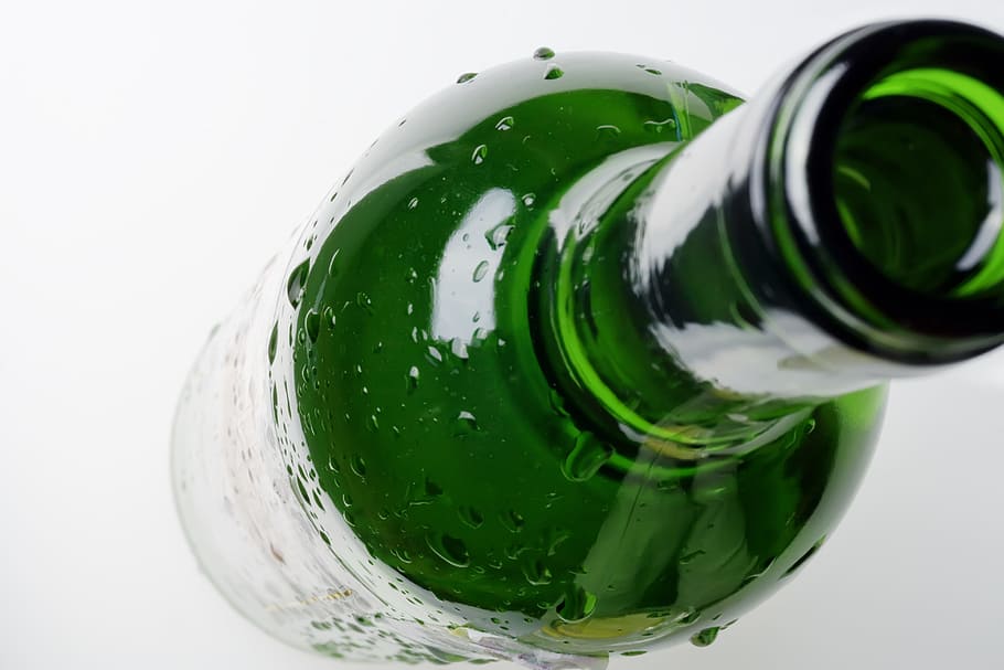 bar, bottle, clean, clear, close-up, closeup, cool, drink, drop HD wallpaper