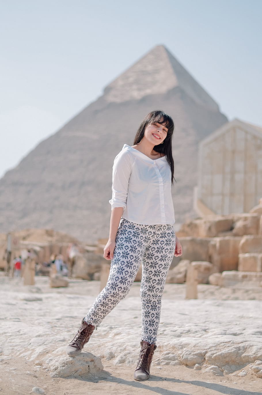 woman smiling, building, architecture, human, person, pyramid HD wallpaper