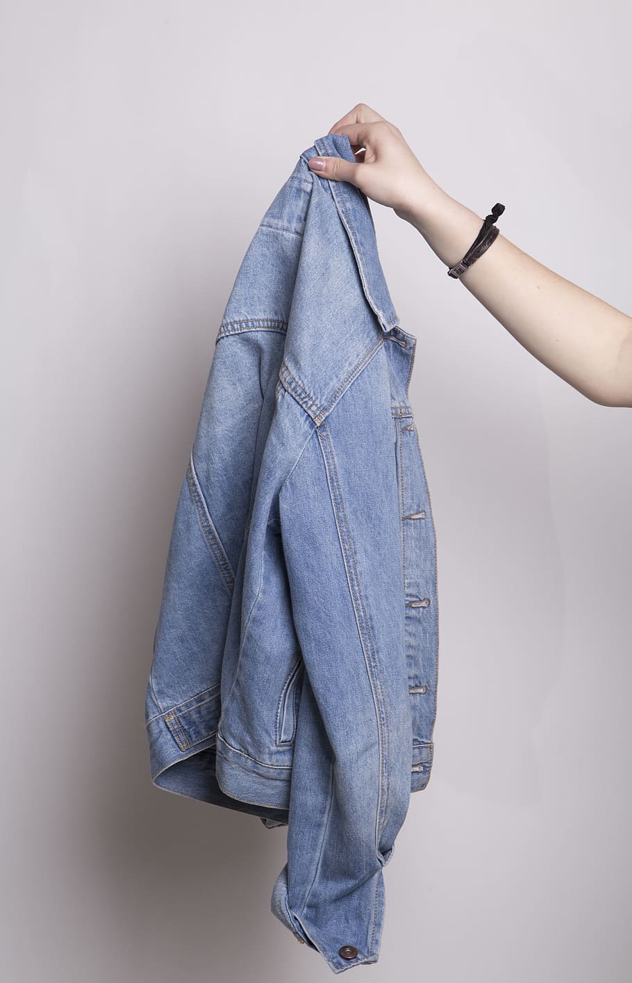 jacket, jeans, denim, blue, hand, girl, female, cold, fashion HD wallpaper