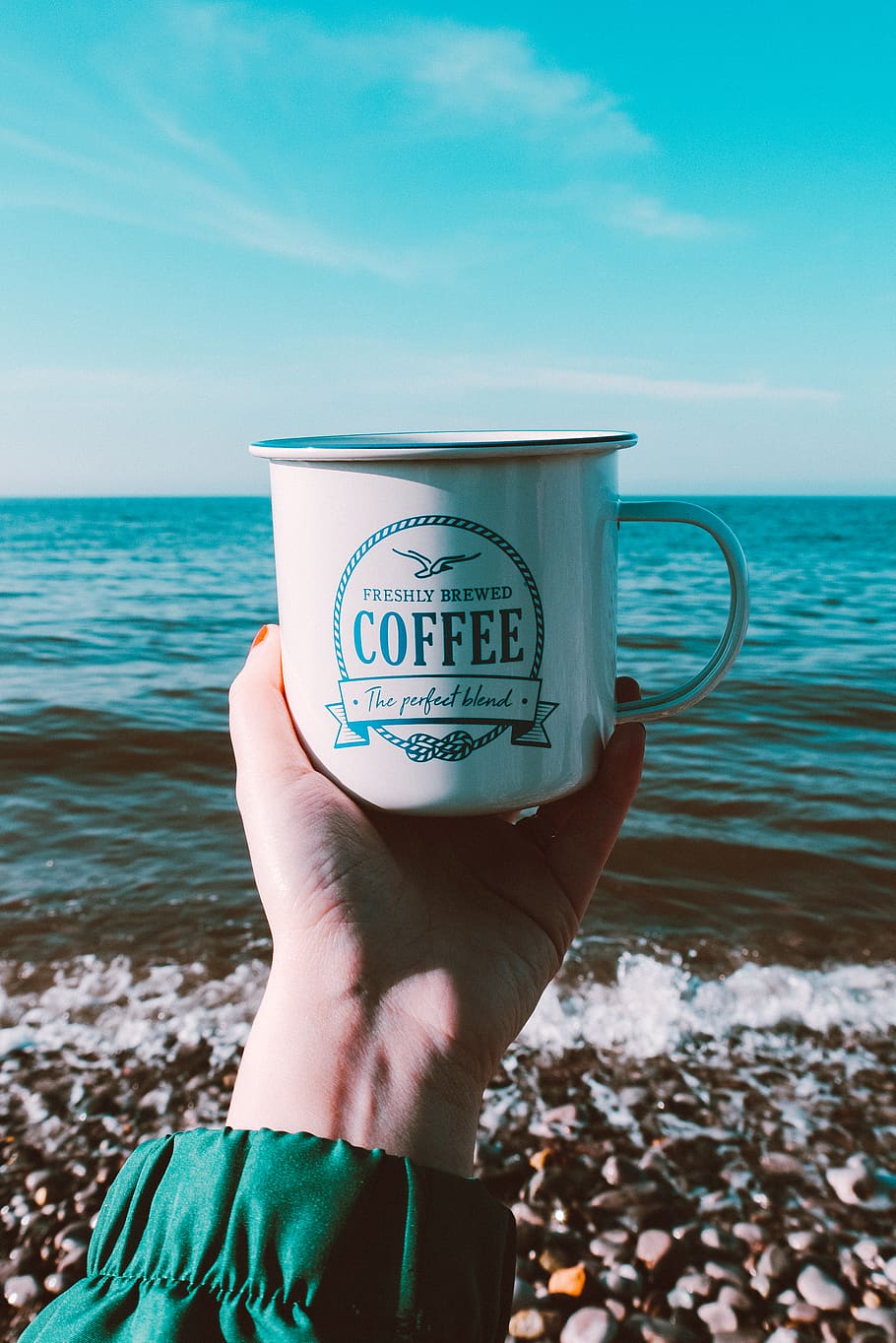 Gray Stainless Steel Coffee Cup at the Beach, caffeine, close-up HD wallpaper