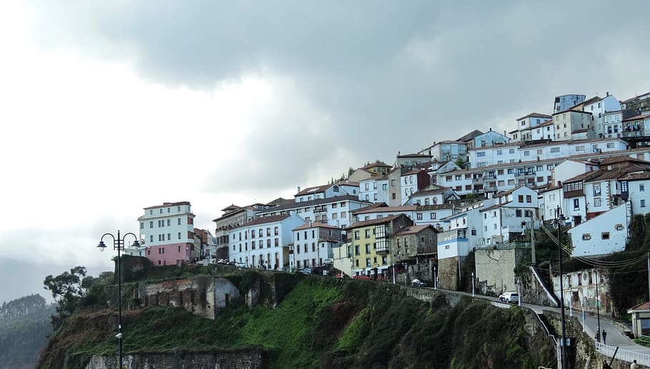spain, lastres, building exterior, architecture, sky, built structure HD wallpaper