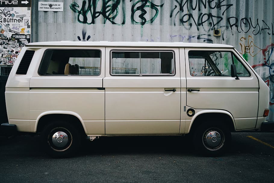 beige van parked on street, caravan, vehicle, transportation, HD wallpaper