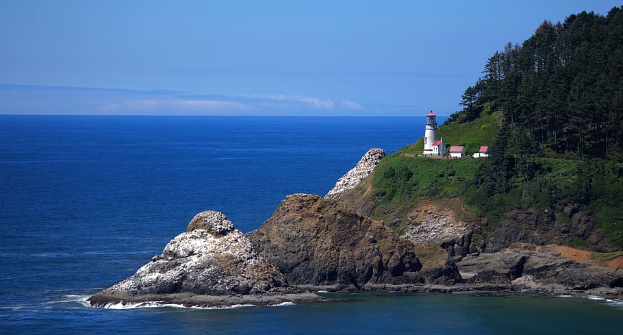 lighthouse, ocean, blue sky, landscape, vacation, horizon, sea HD wallpaper