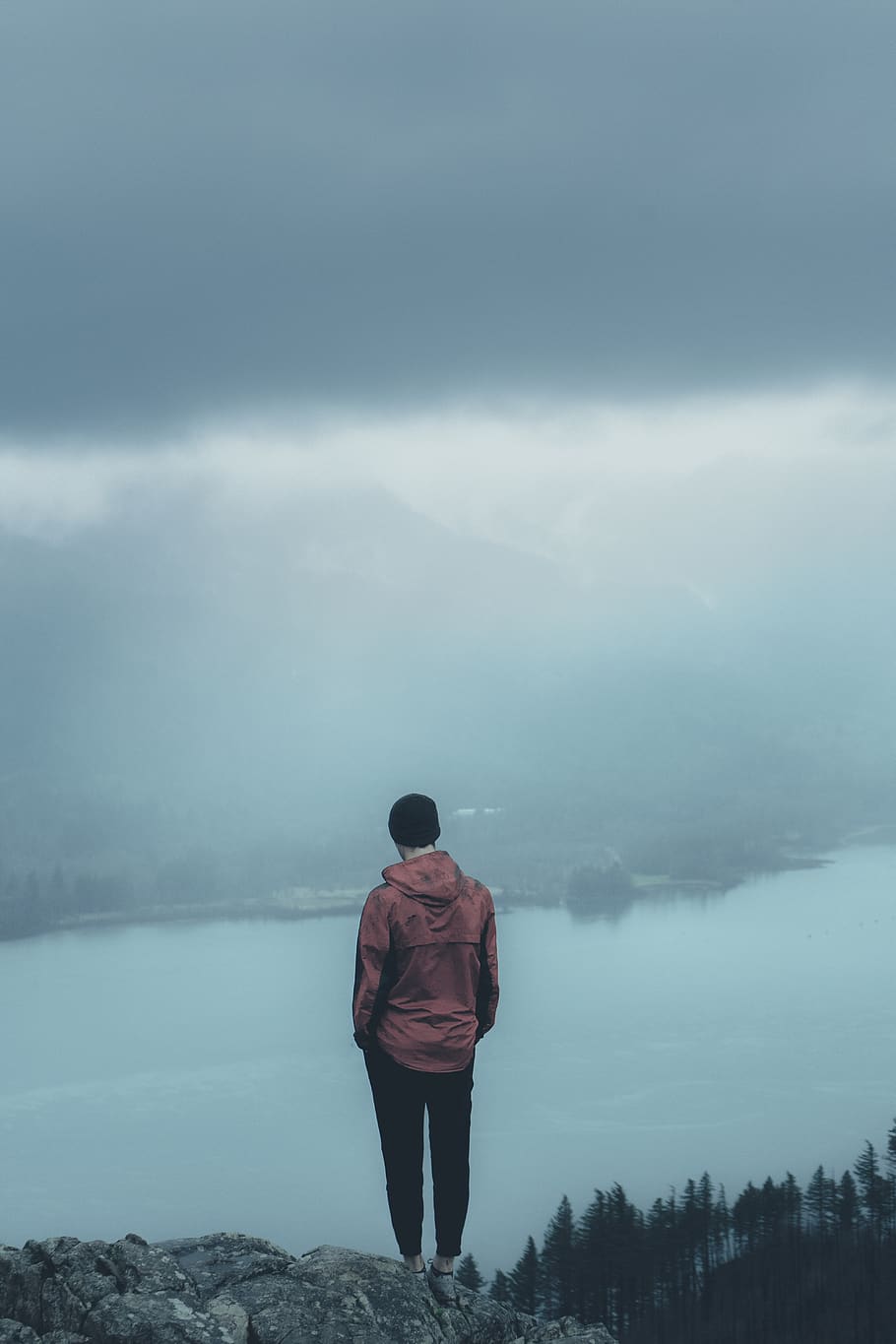 man standing on mountain, nature, person, human, weather, fog HD wallpaper