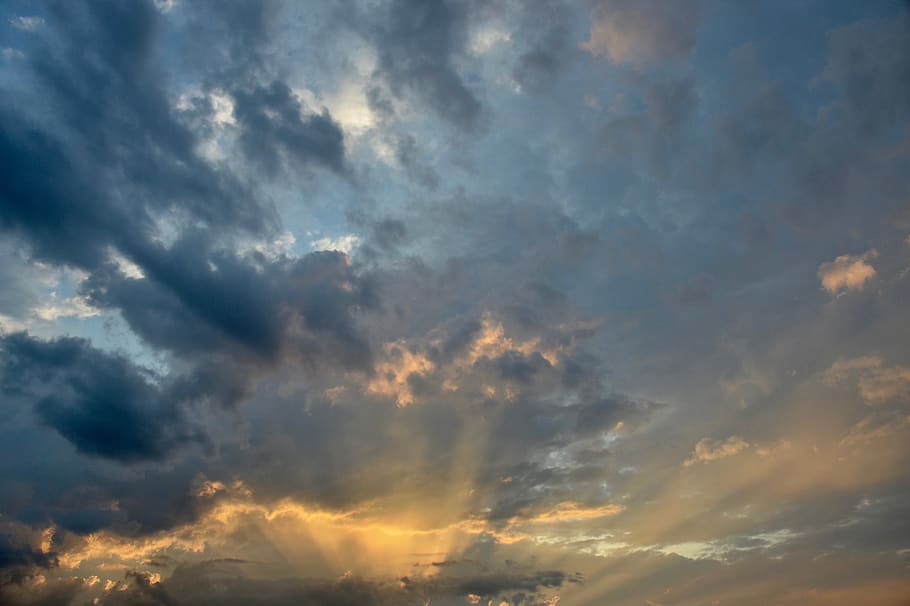 sky, clouds, sunset, evening sky, sunlight, mood, sunbeam, dusk HD wallpaper
