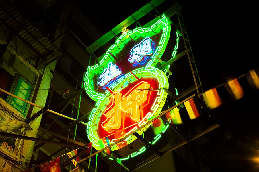 neon, neon signs, bulidings, reflections, lights, city, city scapes, HD wallpaper