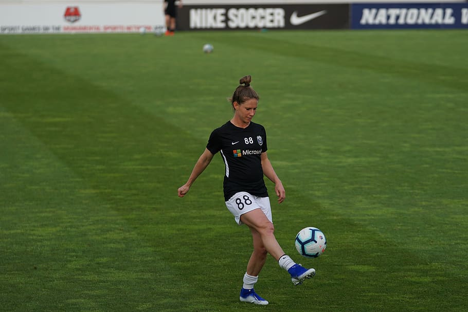 sport, soccer, one person, ball, athlete, team sport, soccer ball HD wallpaper